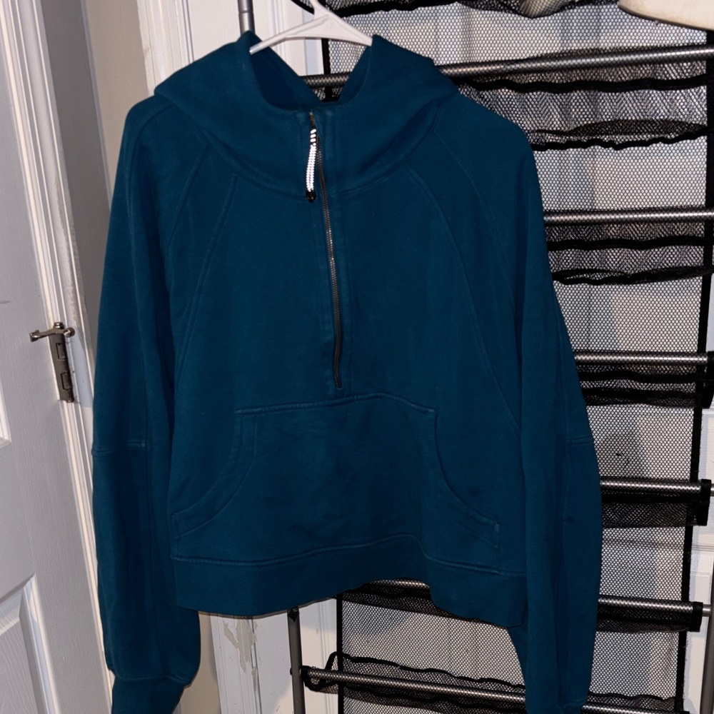 Lululemon Scuba Oversized 1/2 Zip Hoodie
Blue Borealis